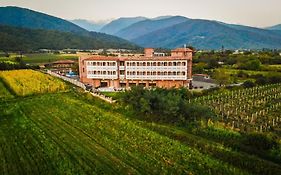 Chateau Artwine